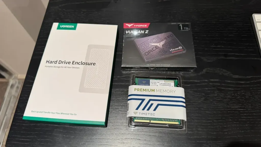 حافظه SSD یک ترابایتی، قاب اکسترنال و رم DDR3 خریداری‌شده برای این پروژه