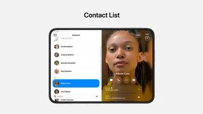 طراحی دوگانه برنامه Contacts روی آیفون تاشو