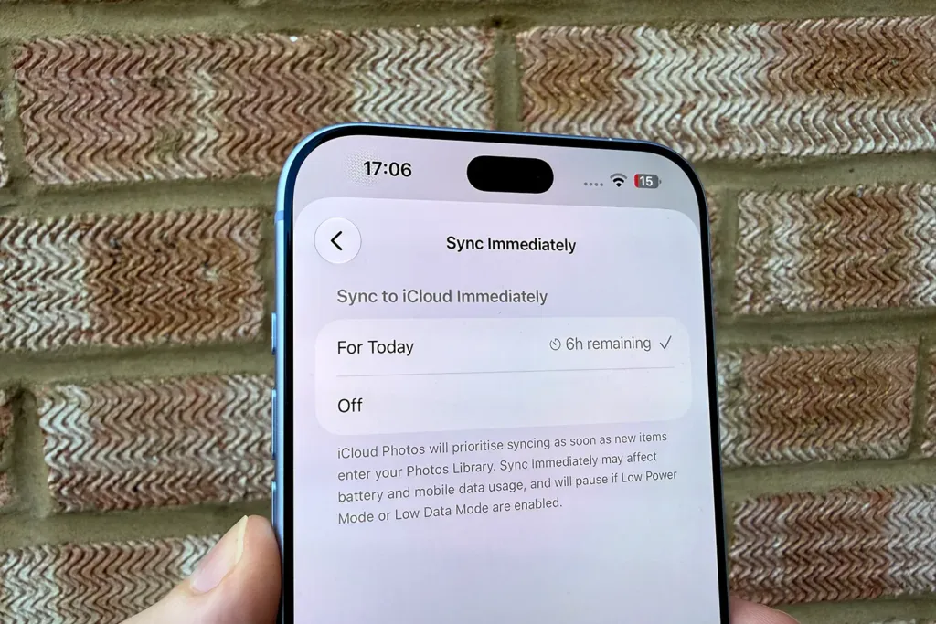 گزینهٔ Sync Immediately در تنظیمات iCloud آیفون؛ فعال‌سازی آن تا نیمه‌شب همان روز اعتبار دارد
